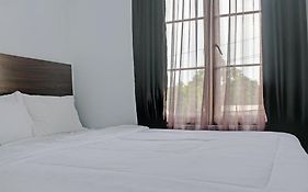 Capital O 92583 Raja Soeta Hostel Syariah